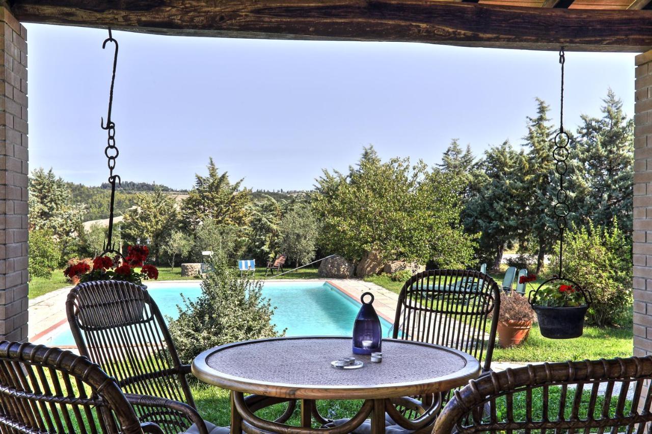 Appartamento Uva - Agriturismo Le Selvole Pomarance Exterior foto